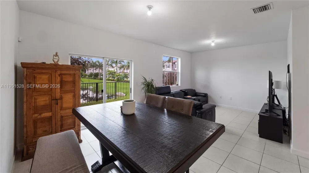 5544 NW 27th Pl Lauderhill, FL 33313