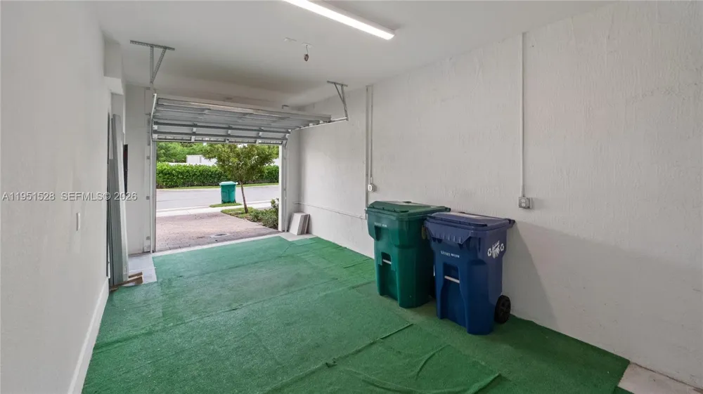 5544 NW 27th Pl Lauderhill, FL 33313