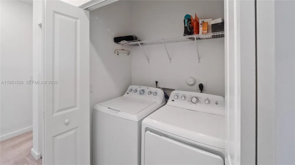 5544 NW 27th Pl Lauderhill, FL 33313