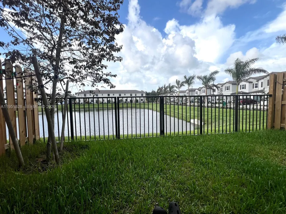 5544 NW 27th Pl Lauderhill, FL 33313
