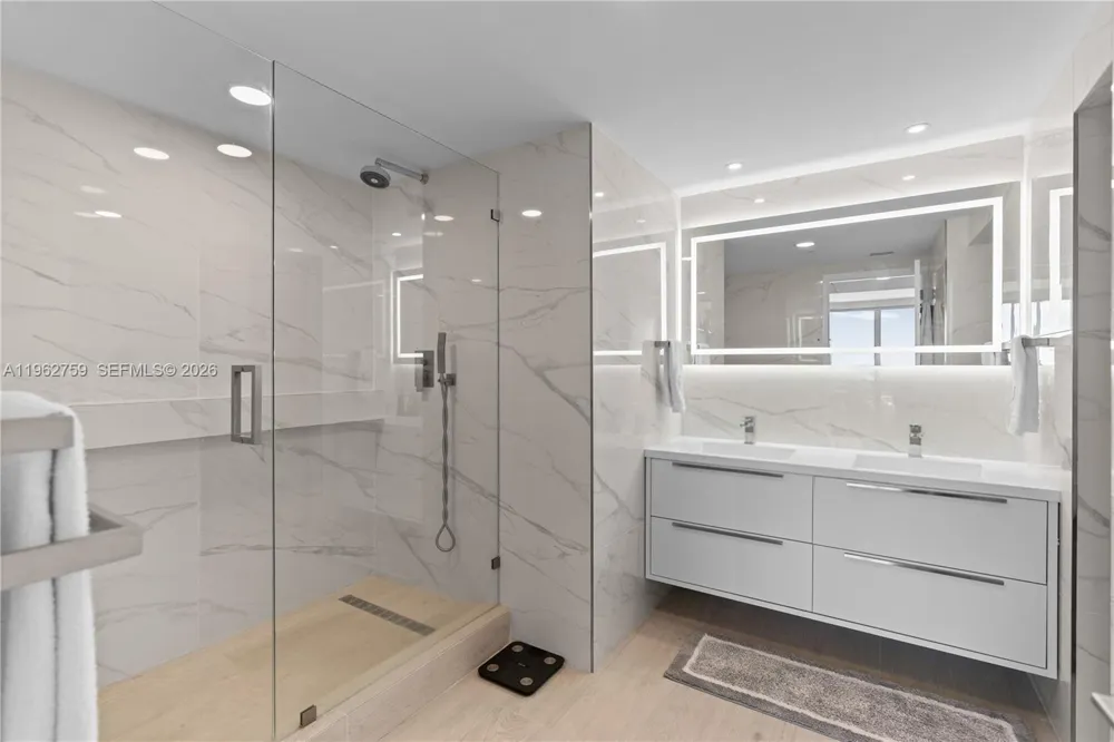 3350 SW 27th Ave #1806 Coconut Grove, FL 33133