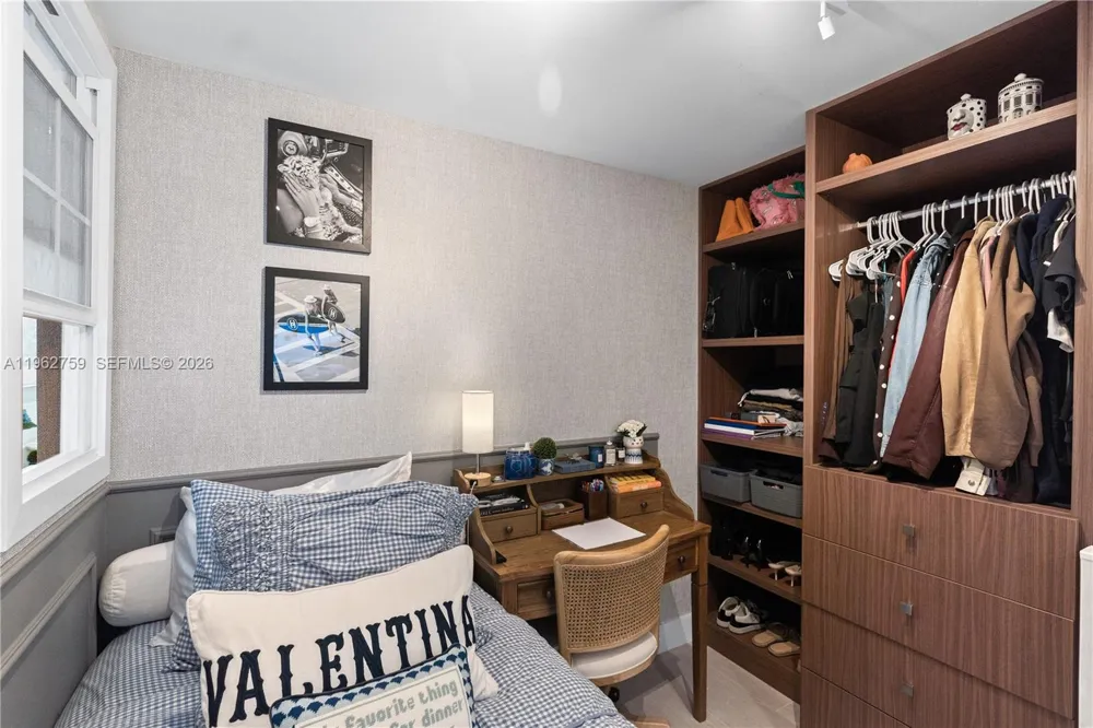 3350 SW 27th Ave #1806 Coconut Grove, FL 33133