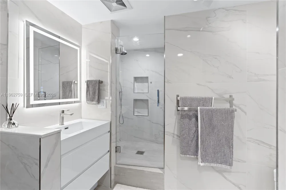 3350 SW 27th Ave #1806 Coconut Grove, FL 33133