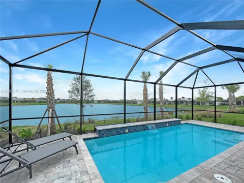2057 Yellowfin Cir