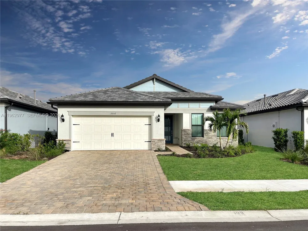 2057 Yellowfin Cir Other City - In The State Of Florida, GA 31114