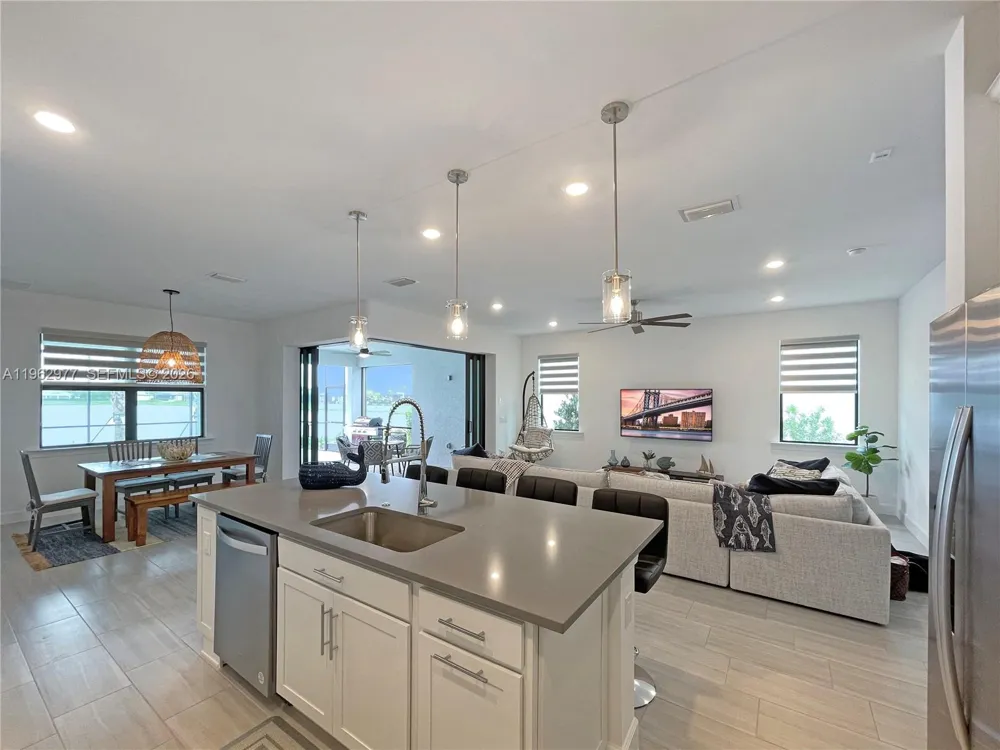 2057 Yellowfin Cir Other City - In The State Of Florida, GA 31114