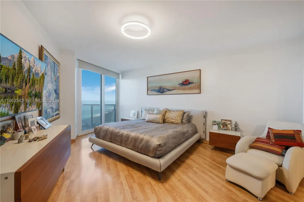 19333 E Collins Ave #1202 Sunny Isles Beach, FL 33160