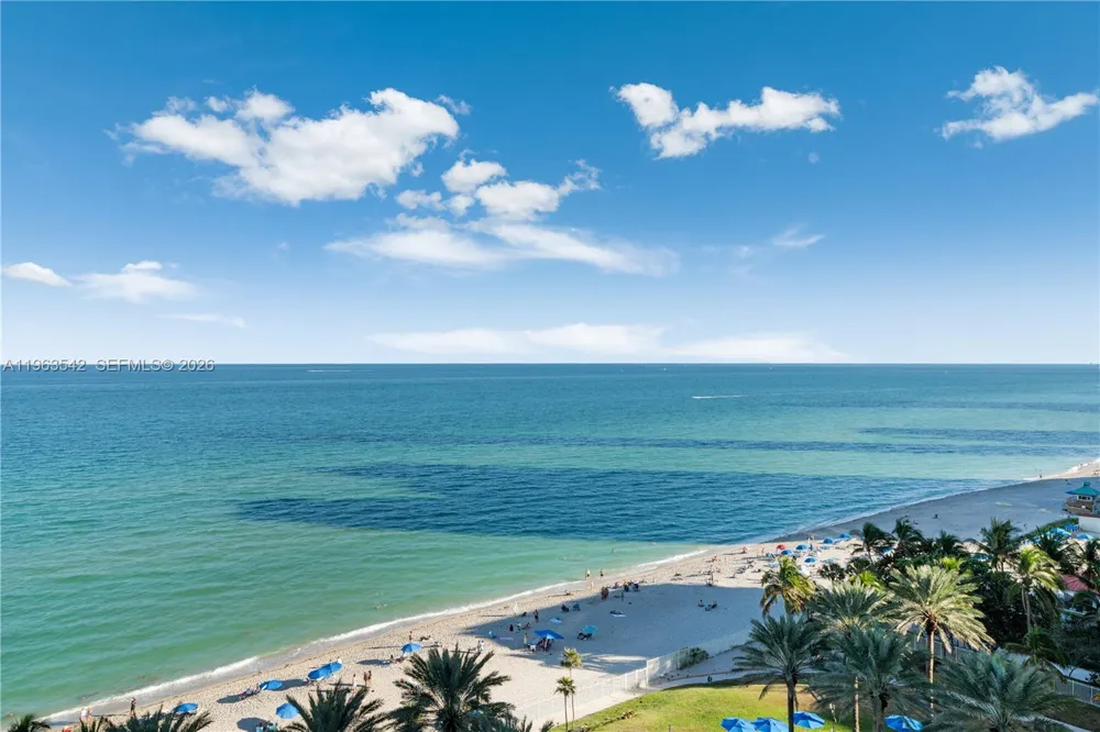 19333 E Collins Ave #1202 Sunny Isles Beach, FL 33160