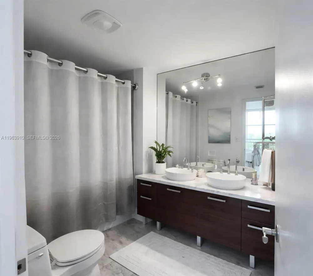 253 NE 2nd St #433 Miami, FL 33132