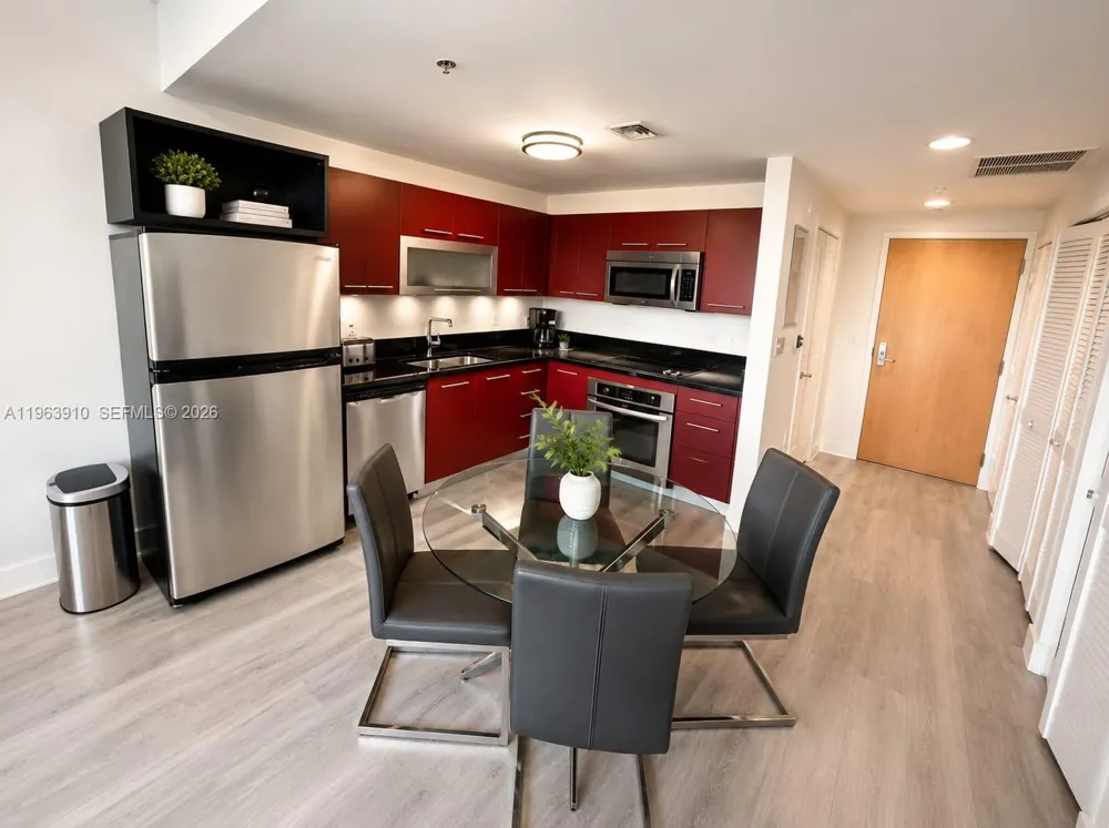 253 NE 2nd St #433 Miami, FL 33132