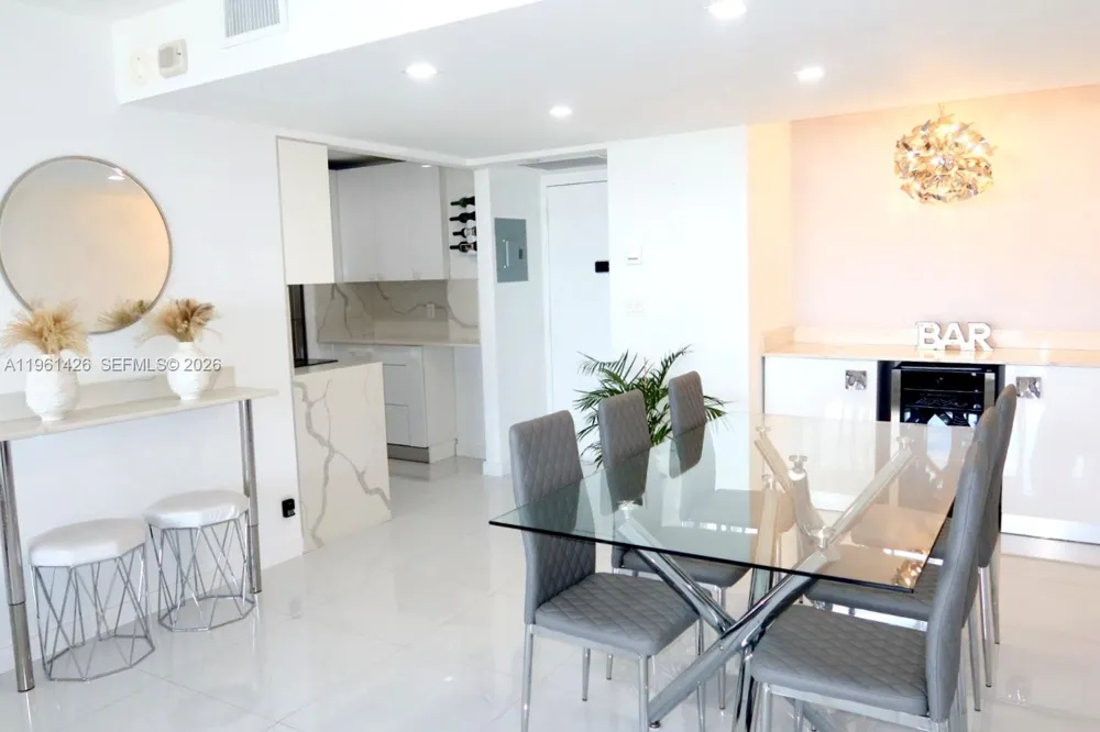 20301 W Country Club Dr #1422 Aventura, FL 33180