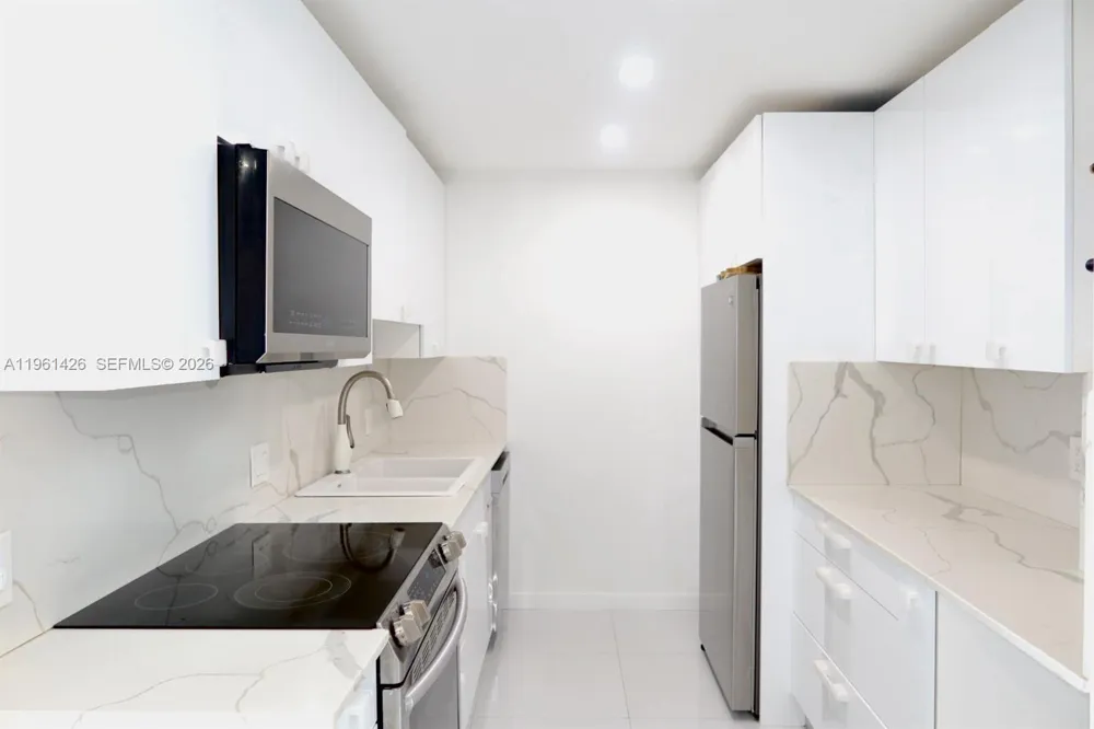 20301 W Country Club Dr #1422 Aventura, FL 33180