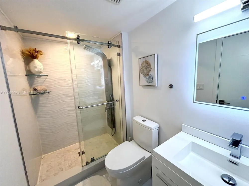 20301 W Country Club Dr #1422 Aventura, FL 33180
