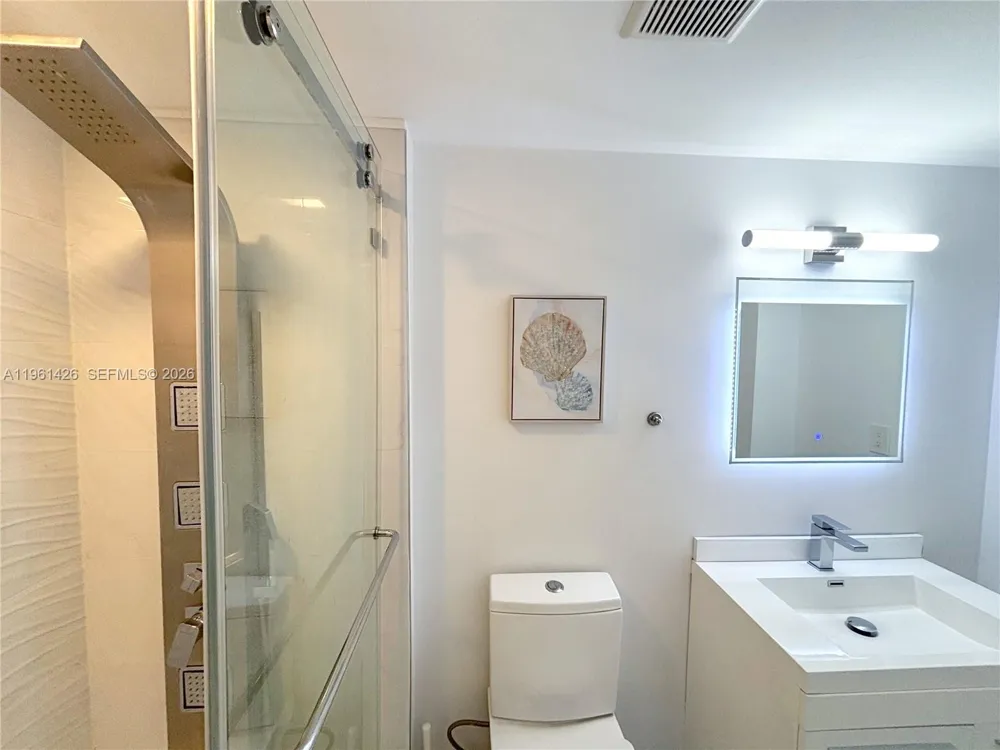 20301 W Country Club Dr #1422 Aventura, FL 33180