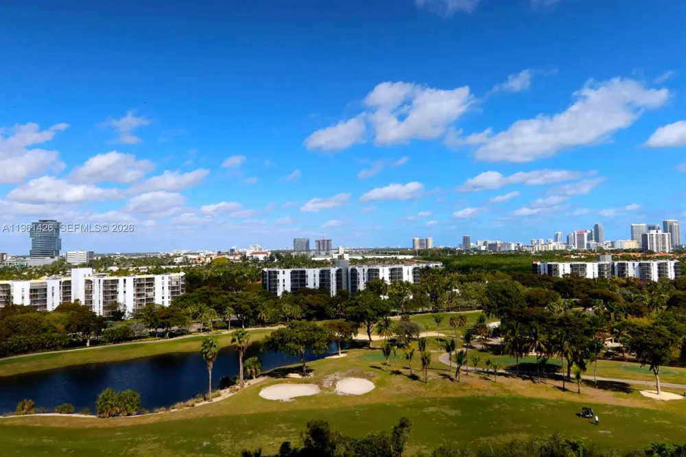 20301 W Country Club Dr #1422 Aventura, FL 33180