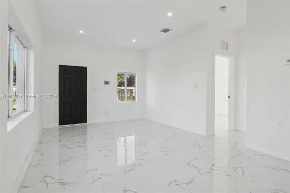 2360 Rutland St Opa-Locka, FL 33054