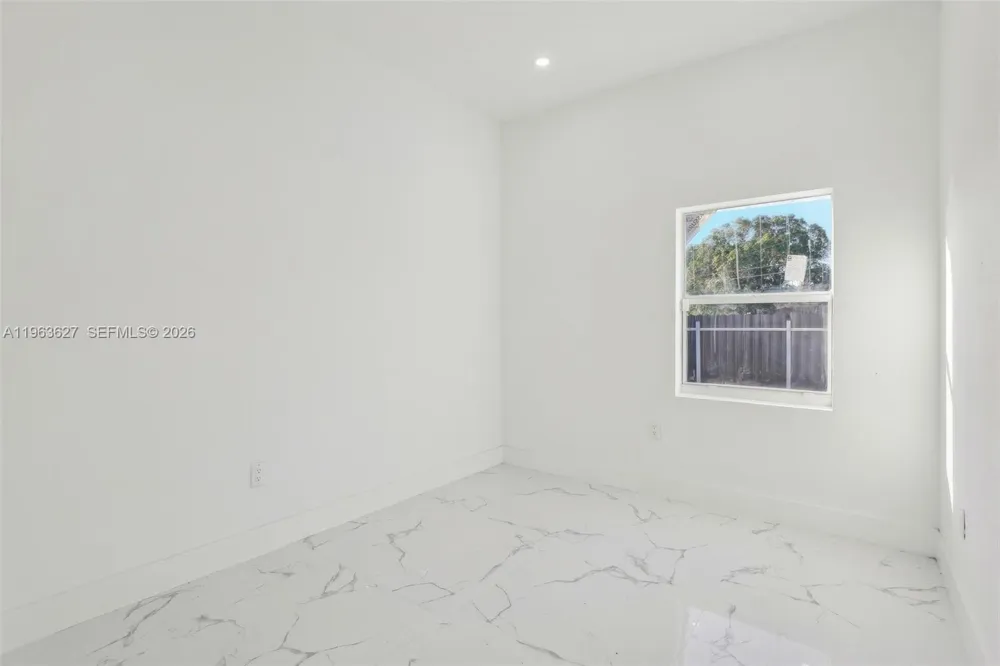 2360 Rutland St Opa-Locka, FL 33054