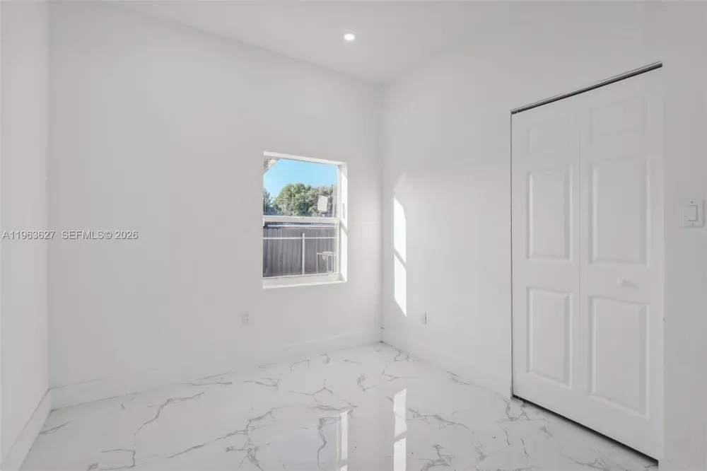 2360 Rutland St Opa-Locka, FL 33054
