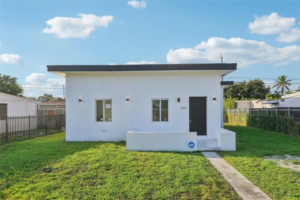 2360 Rutland St Opa-Locka, FL 33054