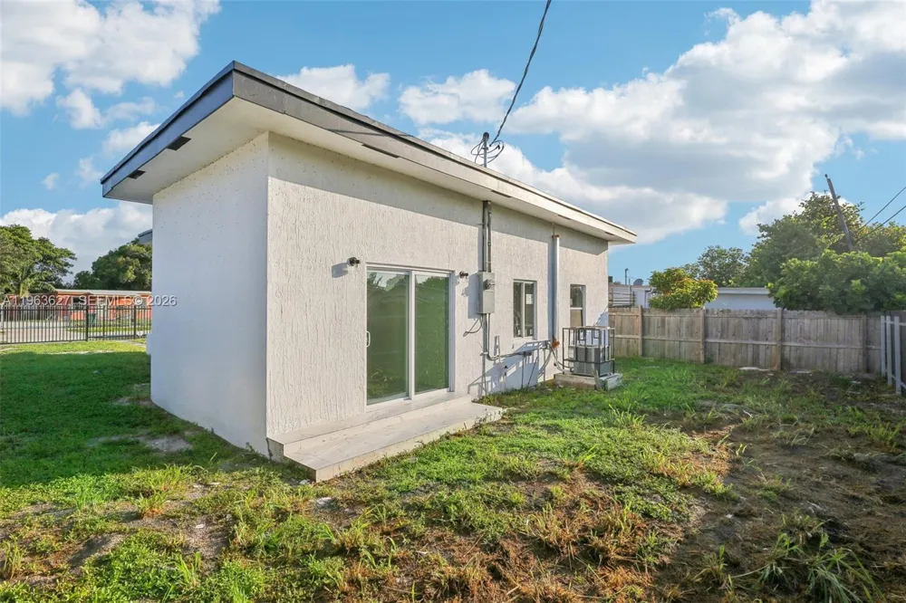2360 Rutland St Opa-Locka, FL 33054