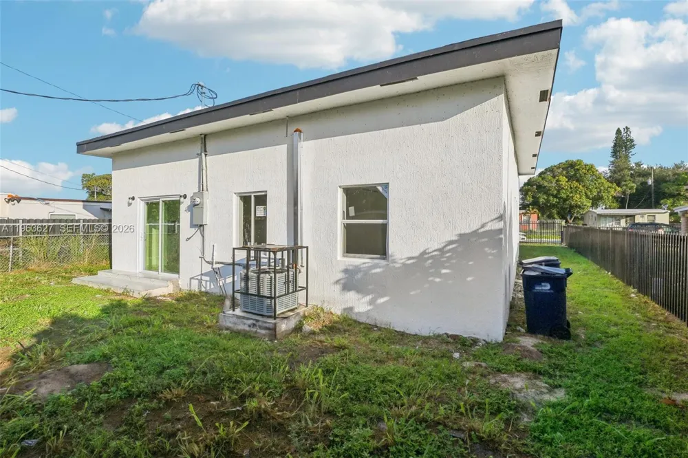 2360 Rutland St Opa-Locka, FL 33054