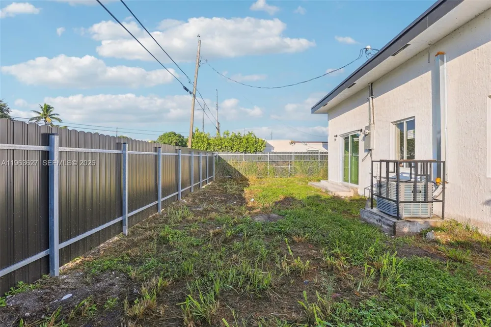 2360 Rutland St Opa-Locka, FL 33054