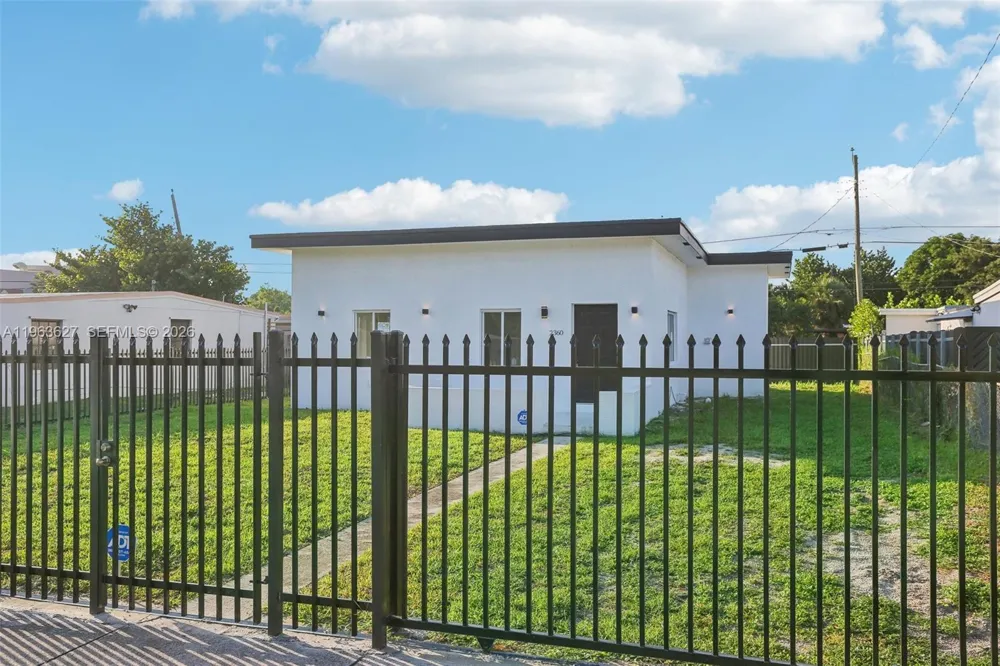 2360 Rutland St Opa-Locka, FL 33054