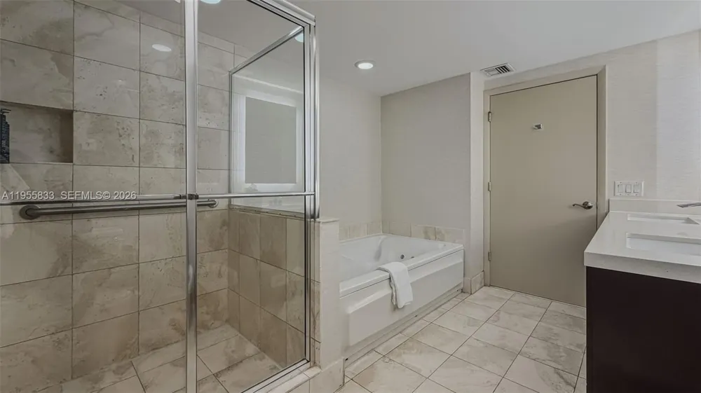 17375 Collins Ave #2401 Sunny Isles Beach, FL 33160