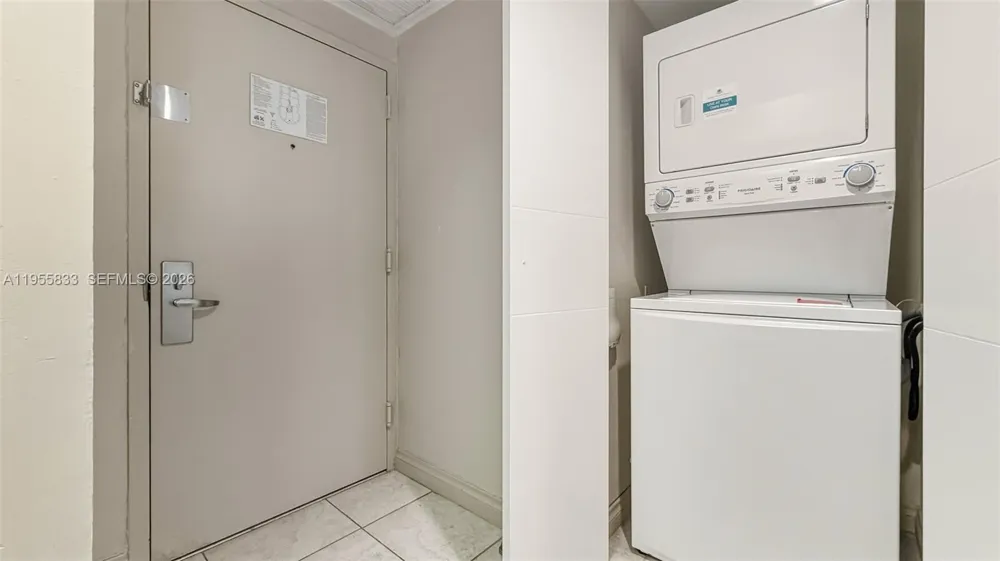 17375 Collins Ave #2401 Sunny Isles Beach, FL 33160