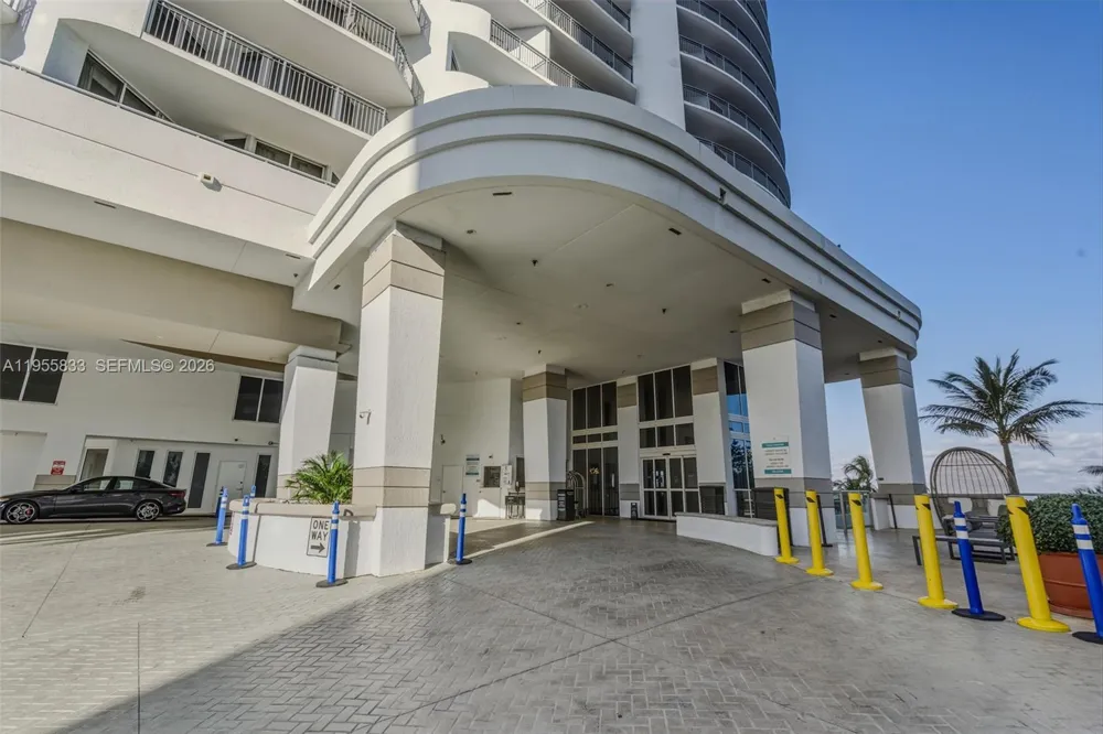 17375 Collins Ave #2401 Sunny Isles Beach, FL 33160