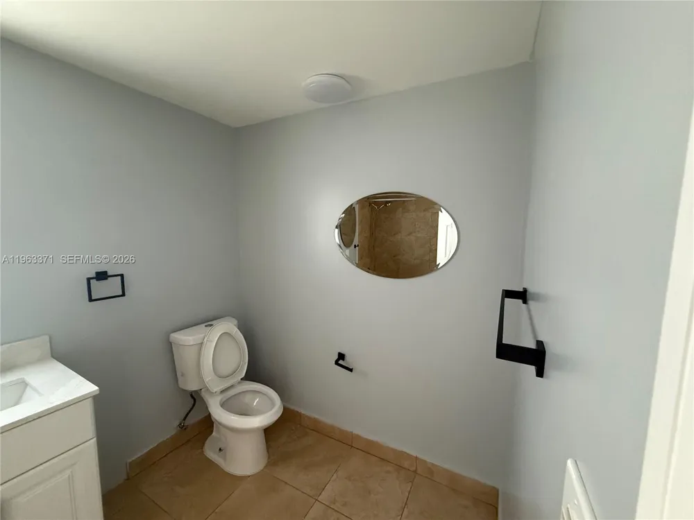 1128 NW 101st St Miami, FL 33150