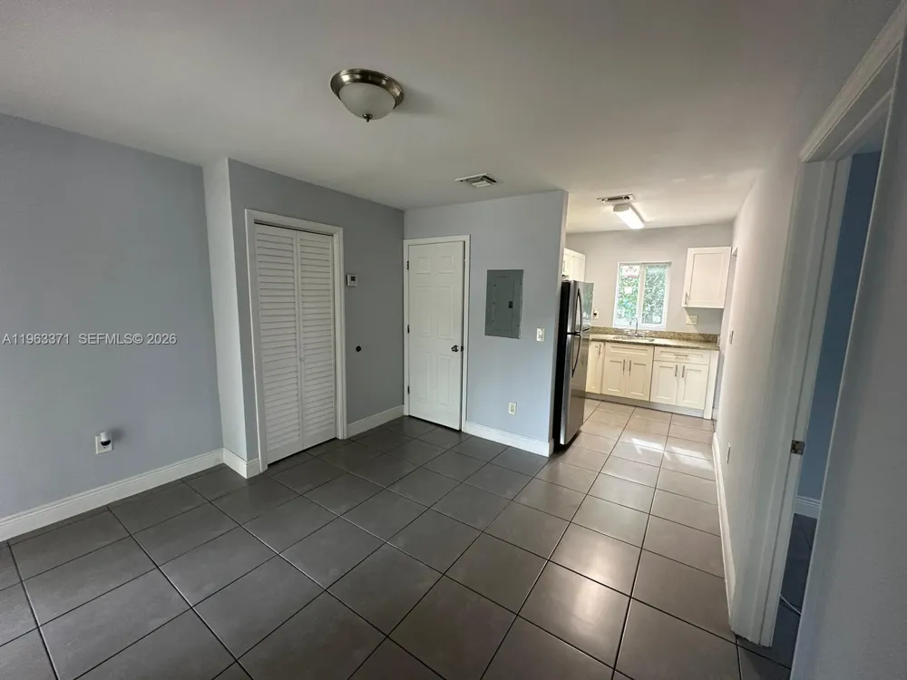 1128 NW 101st St Miami, FL 33150