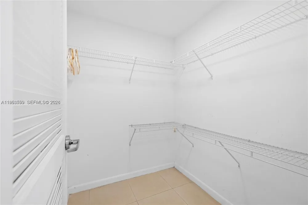 3250 NE 1st Ave #1113 Miami, FL 33137