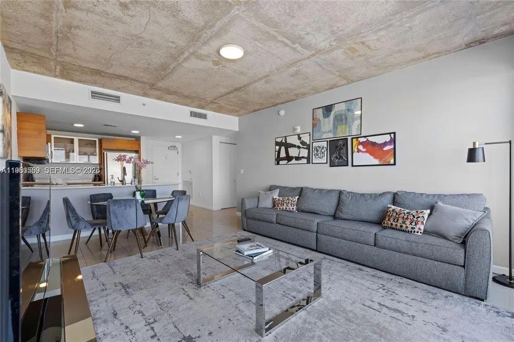 3250 NE 1st Ave #1113 Miami, FL 33137