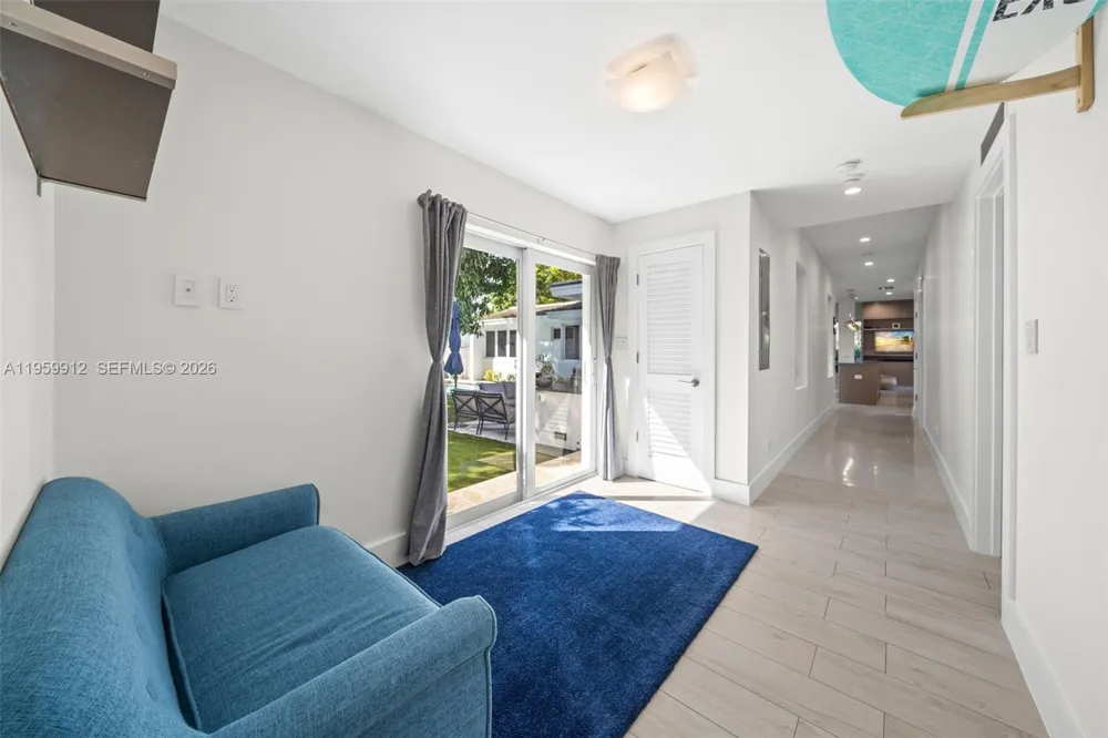 4595 Jefferson Ave Miami Beach, FL 33140