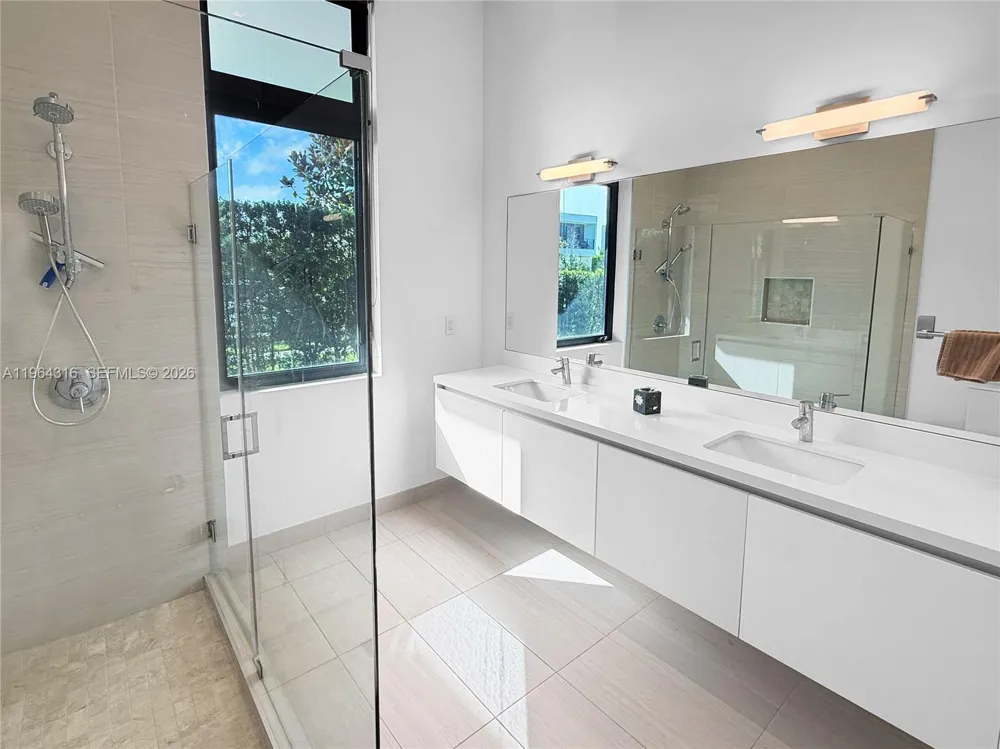 16640 Sunset Way Weston, FL 33326