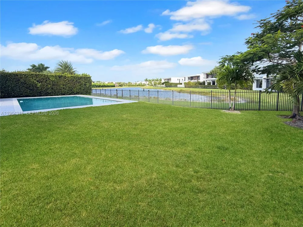 16640 Sunset Way Weston, FL 33326