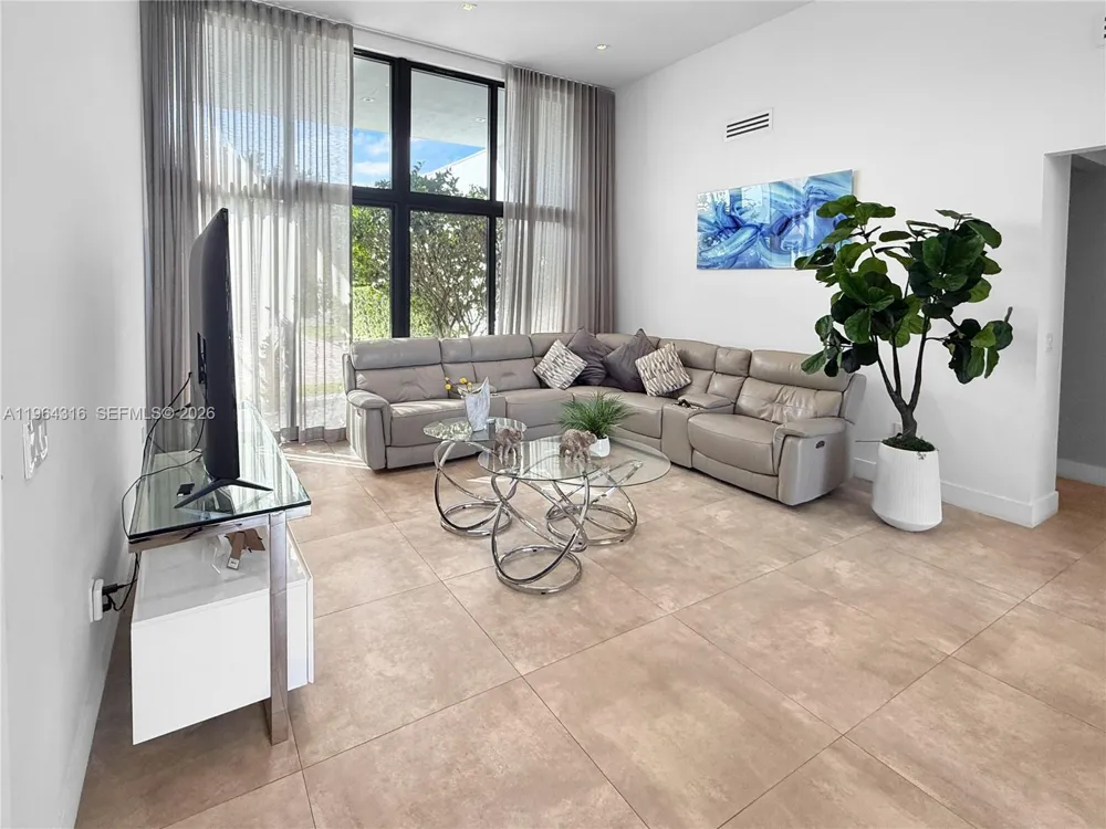 16640 Sunset Way Weston, FL 33326