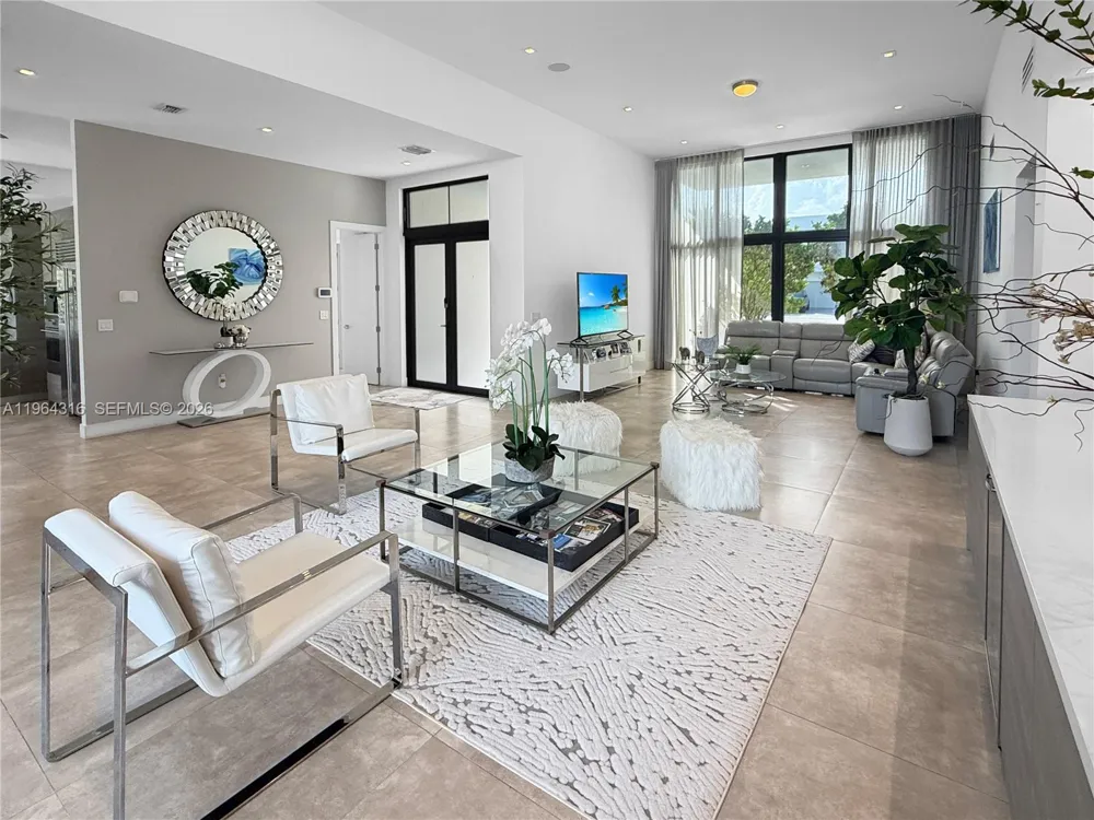 16640 Sunset Way Weston, FL 33326