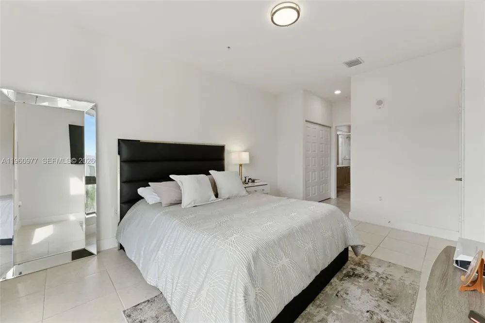 8301 NW 41st St #B-407 Doral, FL 33166