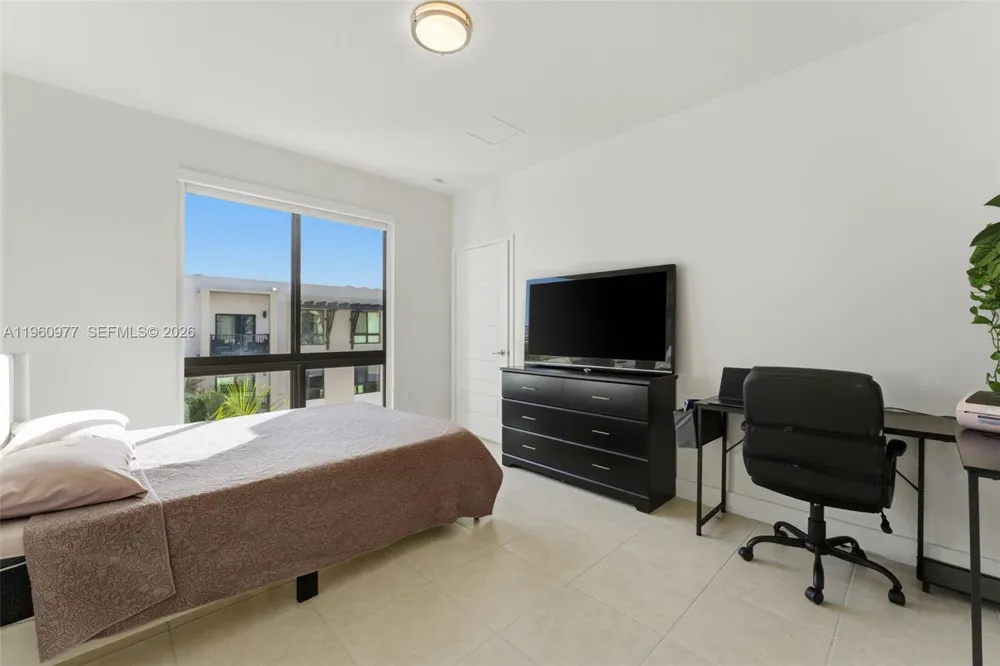 8301 NW 41st St #B-407 Doral, FL 33166