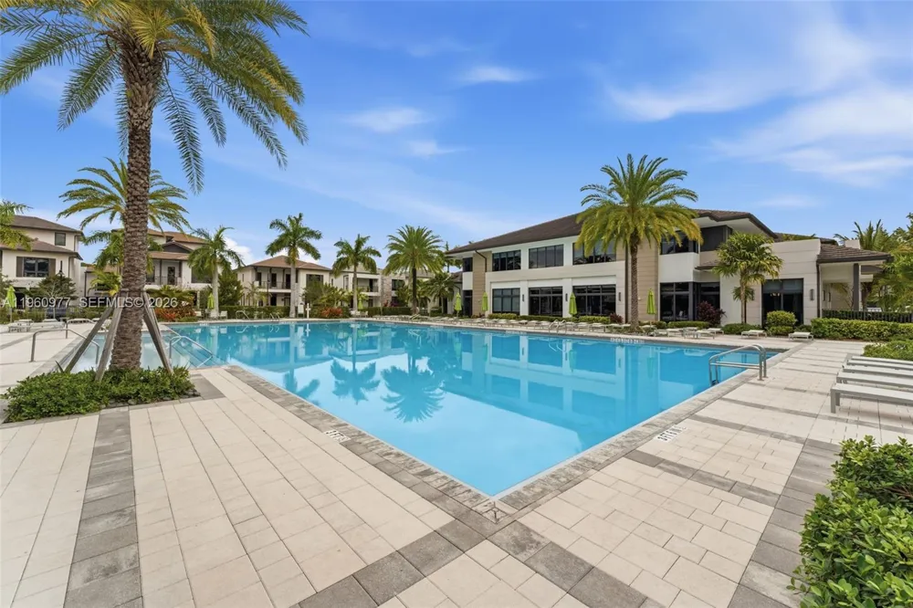 8301 NW 41st St #B-407 Doral, FL 33166