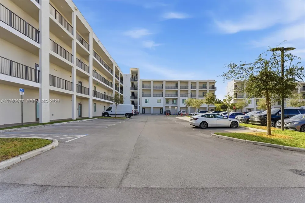 8301 NW 41st St #B-407 Doral, FL 33166