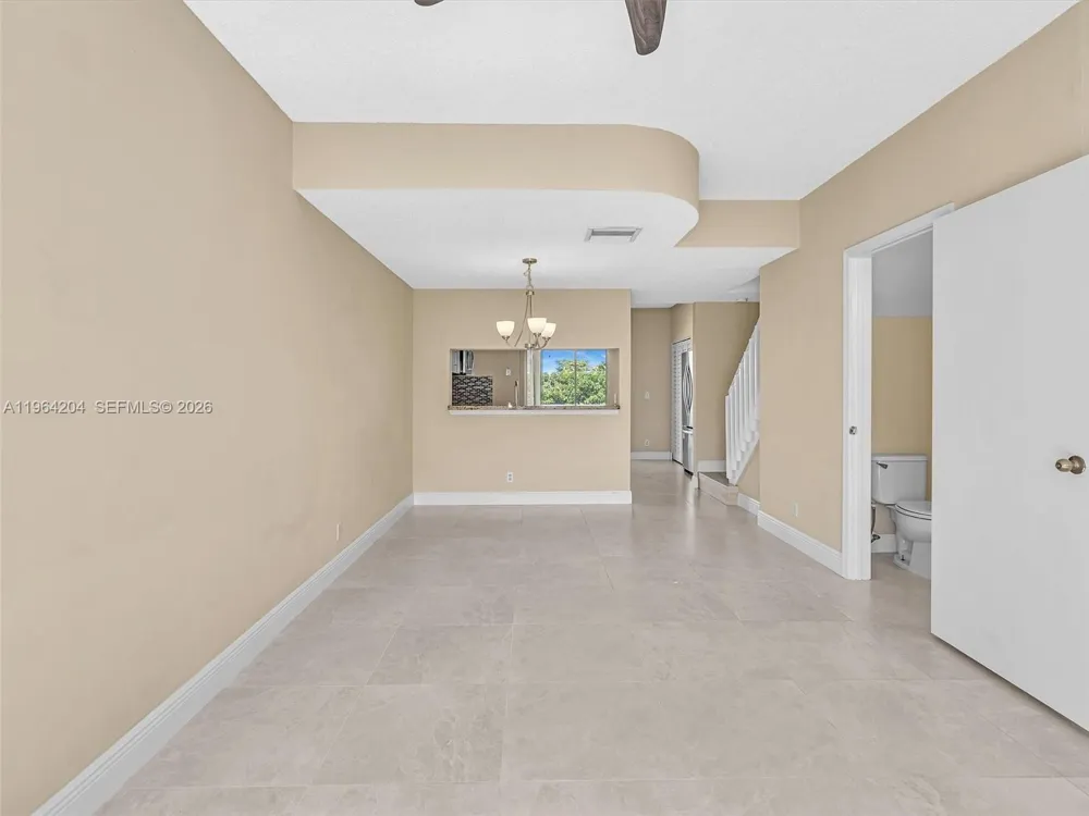 60 Key West Ct #60 Weston, FL 33326
