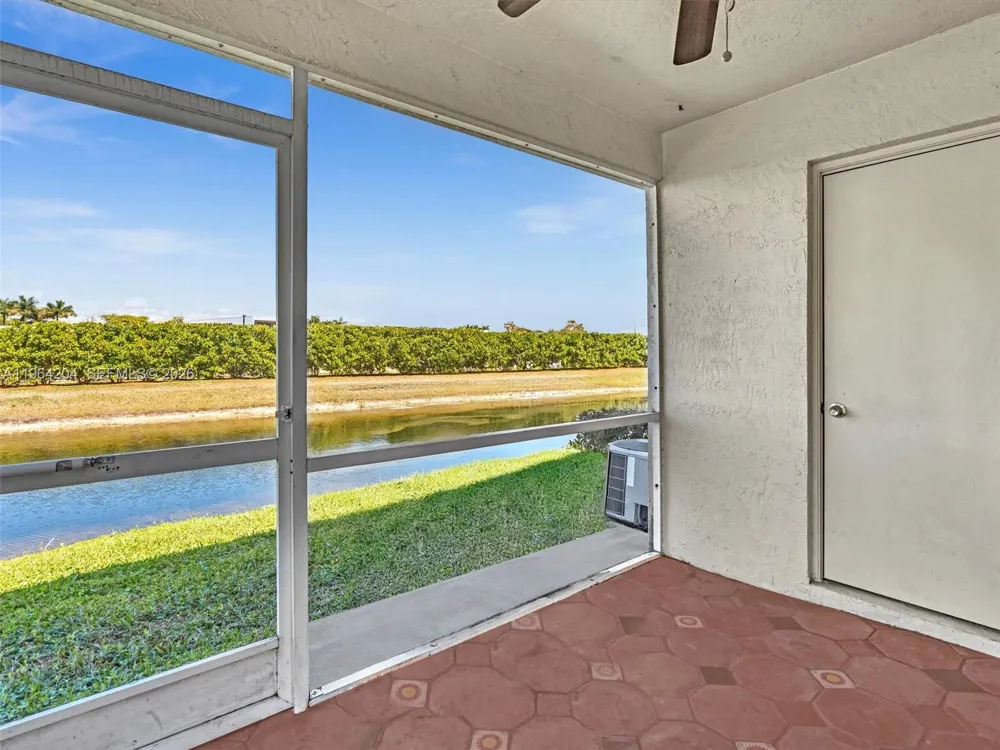 60 Key West Ct #60 Weston, FL 33326