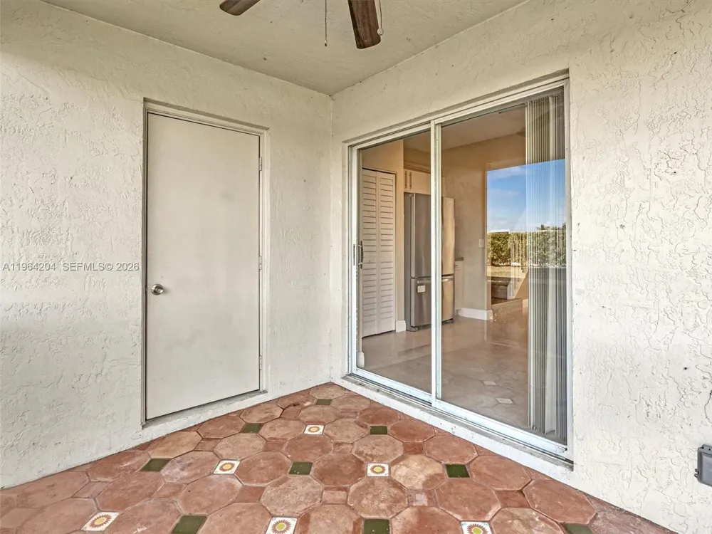 60 Key West Ct #60 Weston, FL 33326
