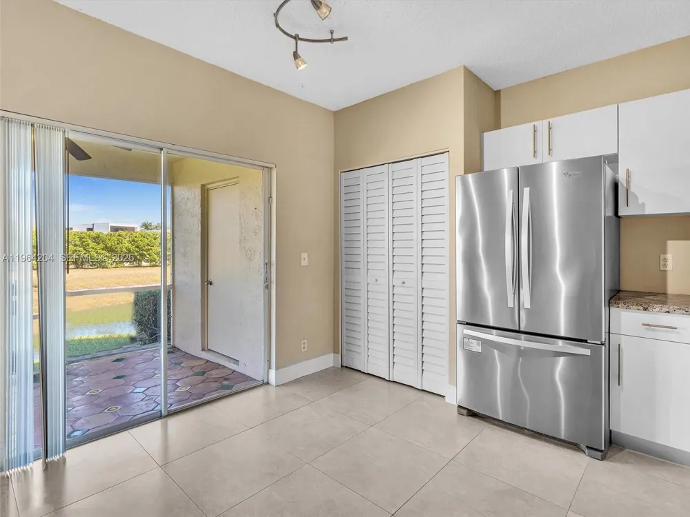 60 Key West Ct #60 Weston, FL 33326