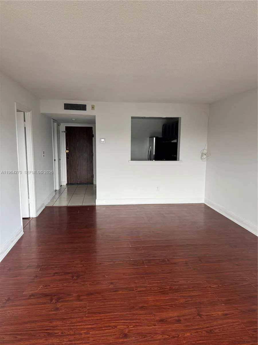 496 NW 165th St Rd #D-614 Miami, FL 33169