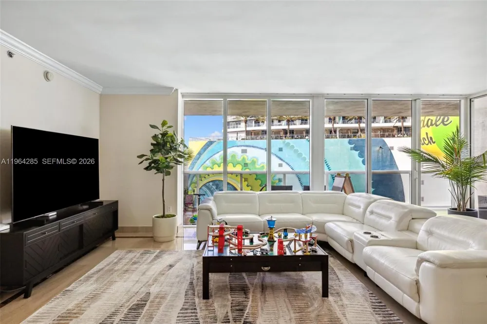 1800 S Ocean Dr #1010 Hallandale Beach, FL 33009