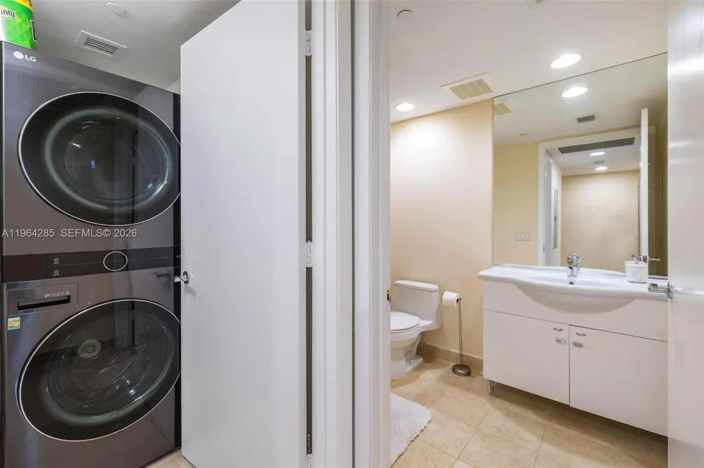 1800 S Ocean Dr #1010 Hallandale Beach, FL 33009
